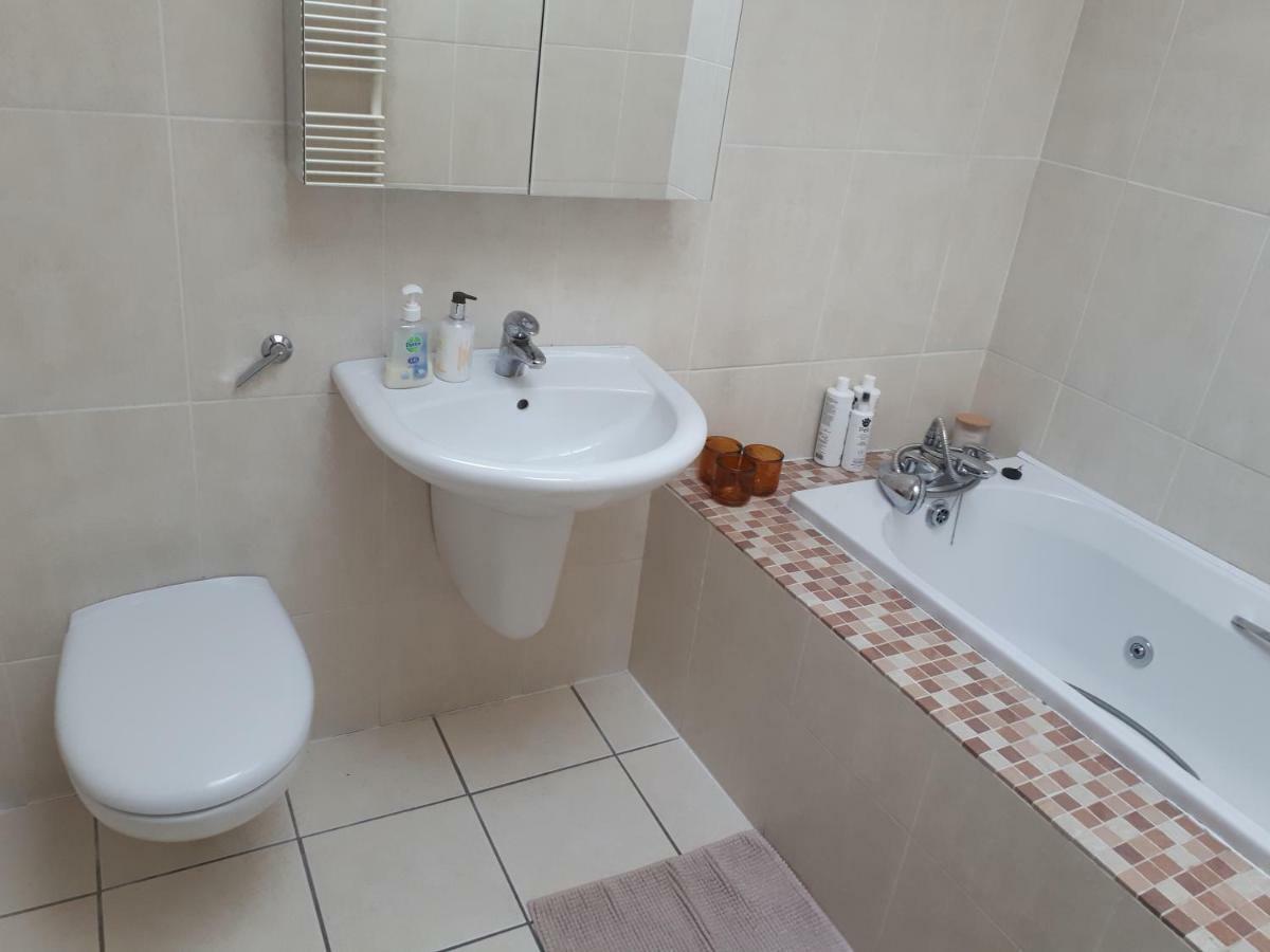 Luxurious Penthouse Apartment 1 , City Centre Kilkenny Esterno foto